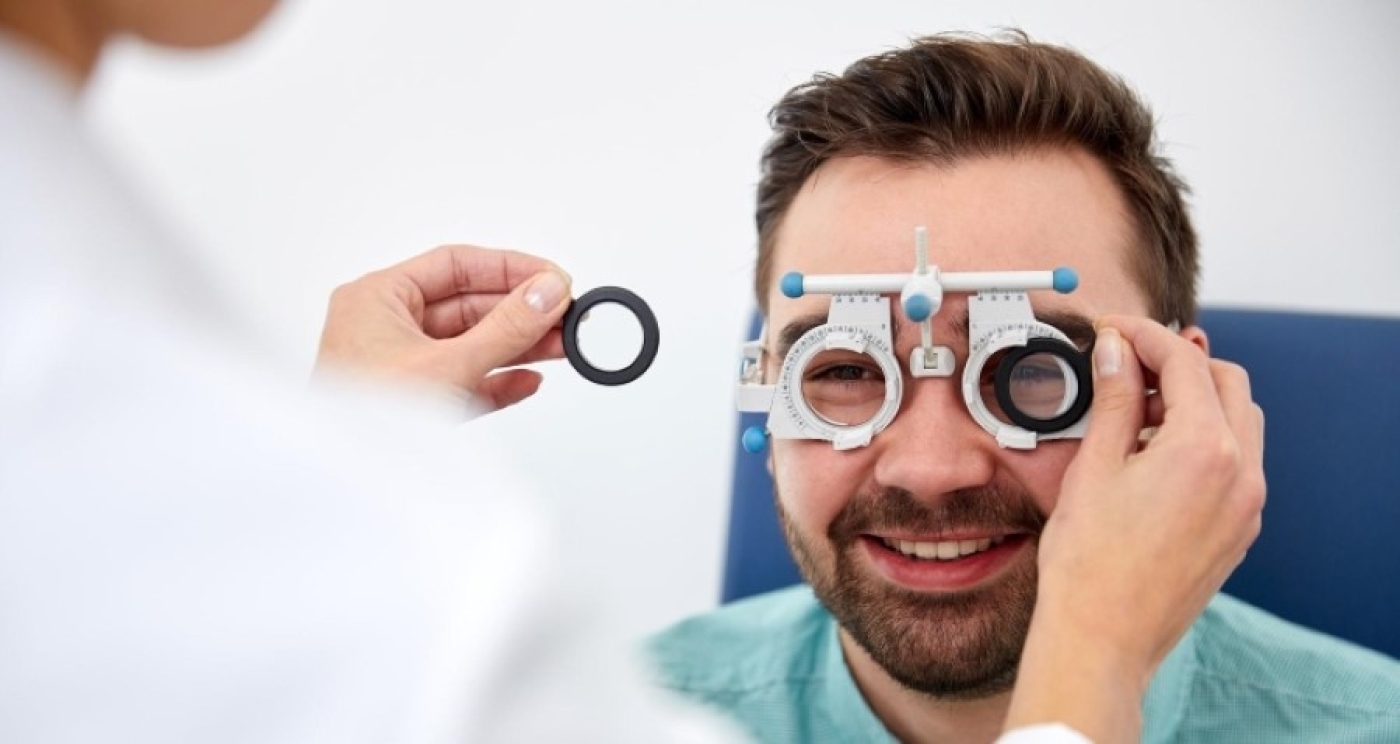 Какие ошибки важно не допускать при использовании контактных линз – отвечает офтальмолог