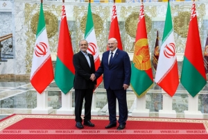 Лукашенко: Беларусь рассматривает Иран как важного политического и экономического партнера