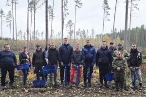 Лес возрождается руками охрановцев