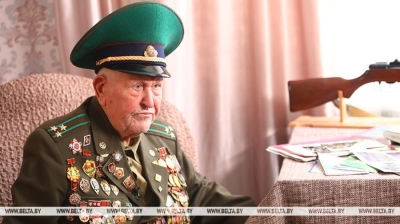 Лукашенко поздравил ветерана Великой Отечественной войны Василия Давжонка с 100-летним юбилеем