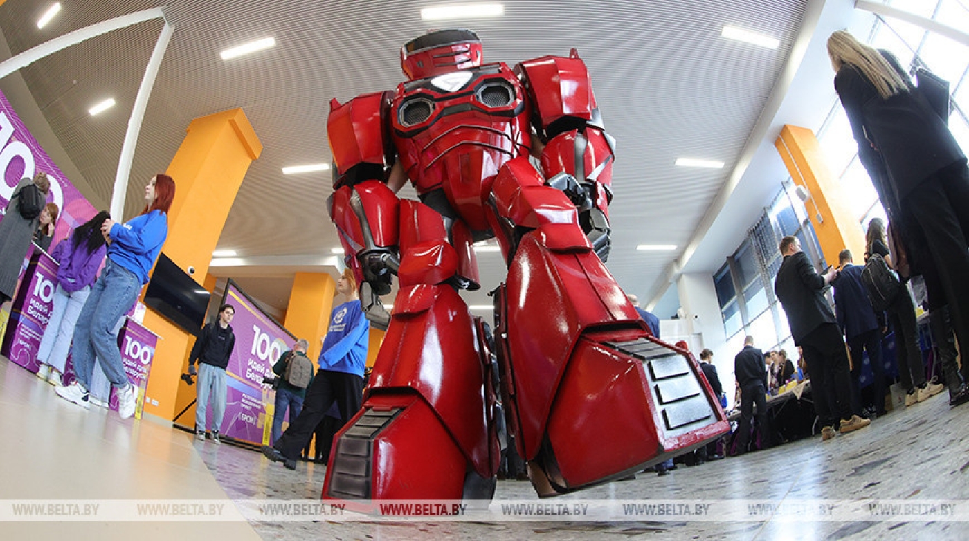 Финал проекта "100 идей для Беларуси" начался в Национальном детском технопарке