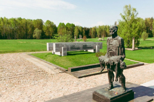 Сегодня Президент Александр Лукашенко посещает ГМК «Хатынь»