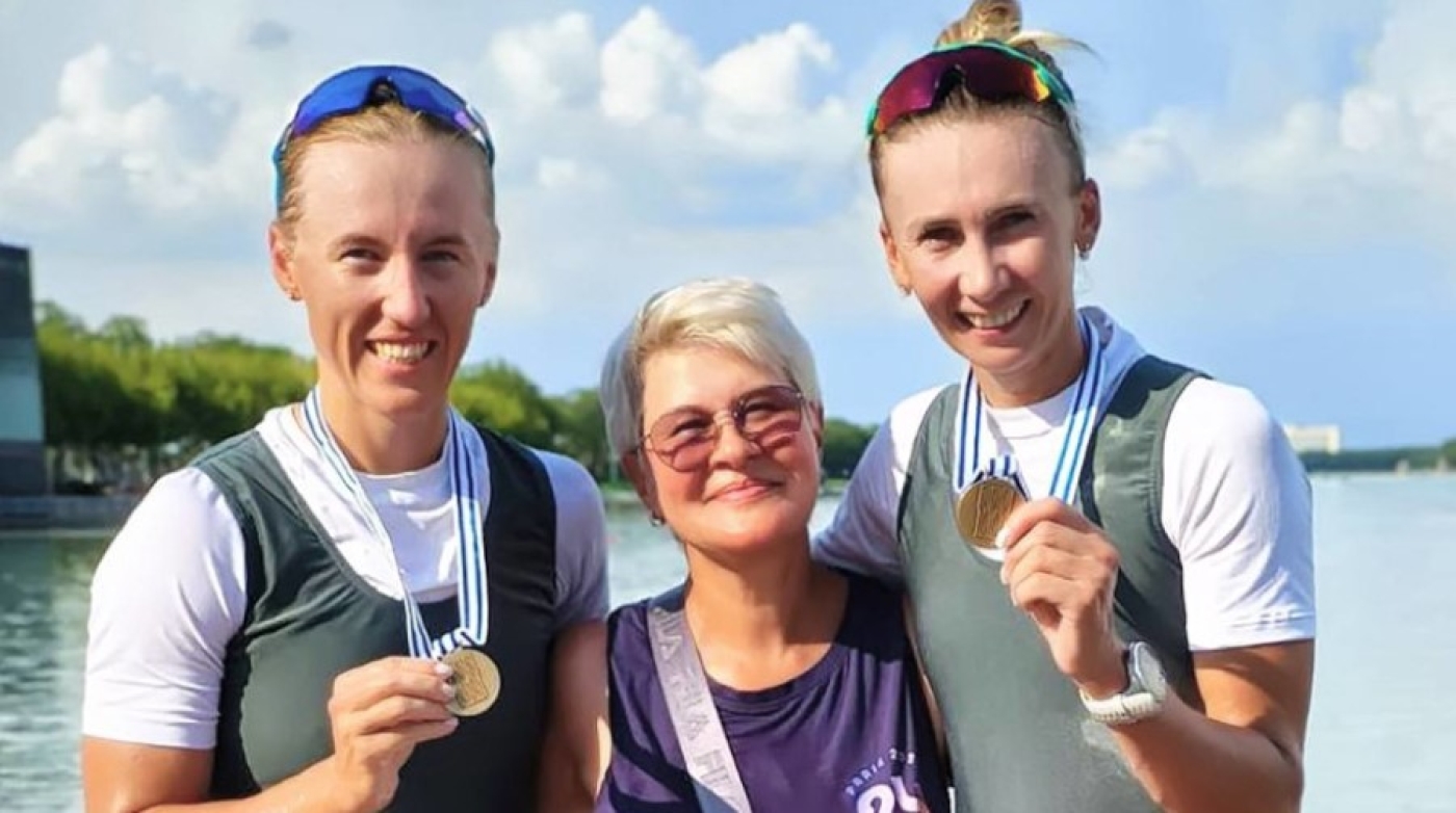 Глава НОК поздравил Климович и Фурман с бронзой ЧМ по академической гребле