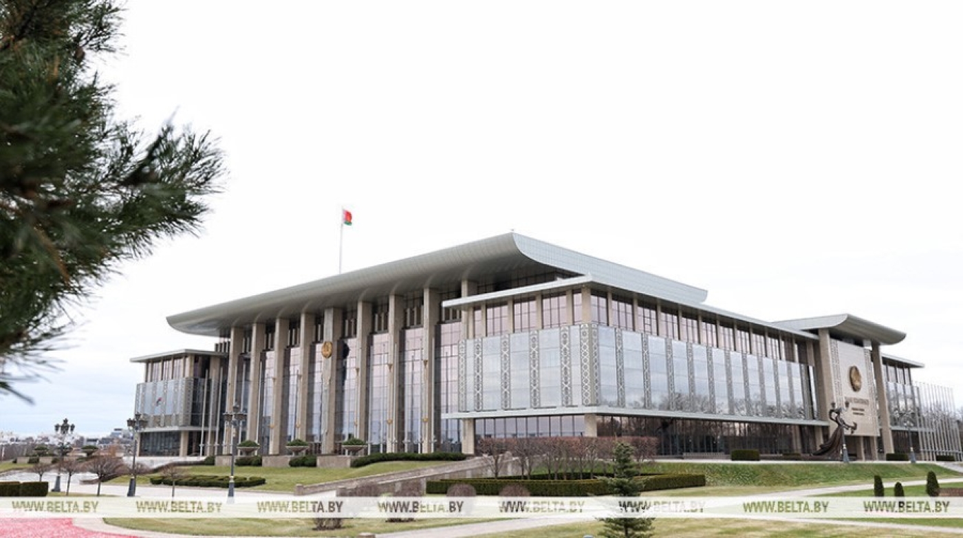 Лукашенко согласовал назначение новых председателей в шести районах