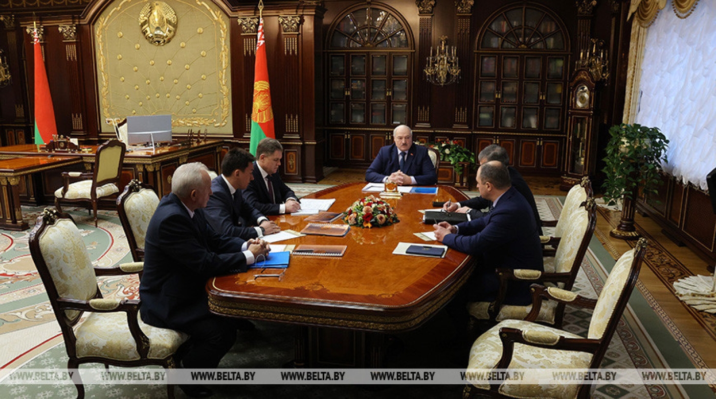 "Никаких шальных денег". Лукашенко поручил в первом квартале навести порядок в спортивных клубах