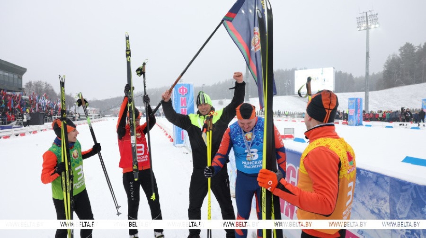 Команда МВД победила в гонке силовых министерств и ведомств на "Минской лыжне"