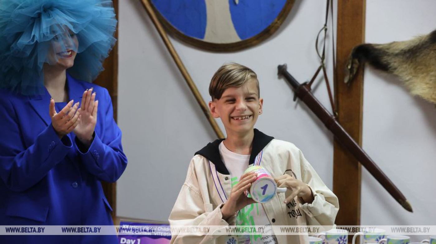 Белорус - первый, россиянка - вторая. На "Славянском базаре" прошла жеребьевка детского конкурс