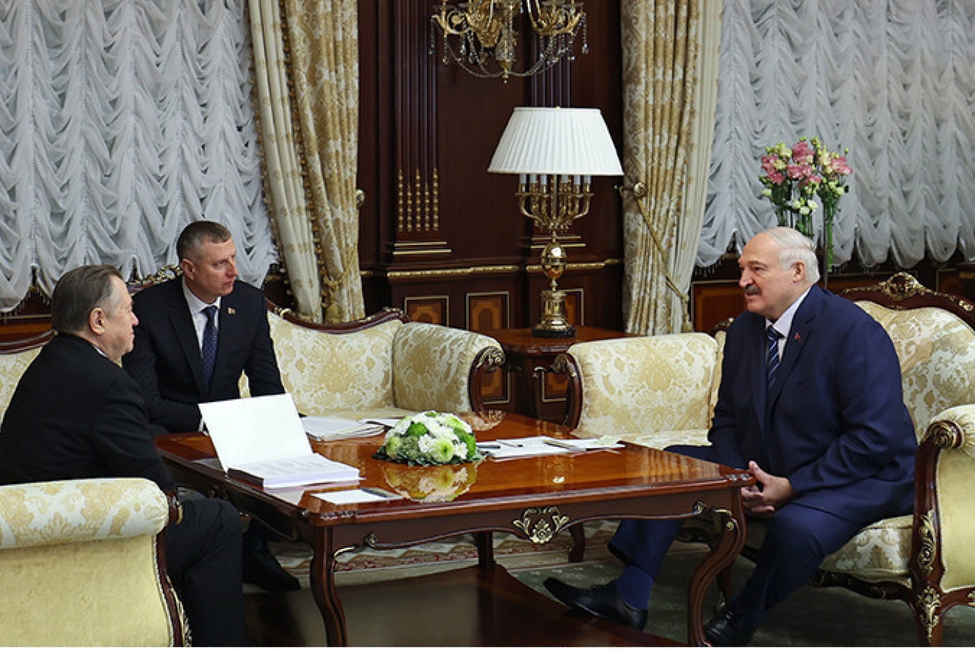 О близости с Россией, политике Трампа и Совете мира. Лукашенко ответил на фейки и конспирологию