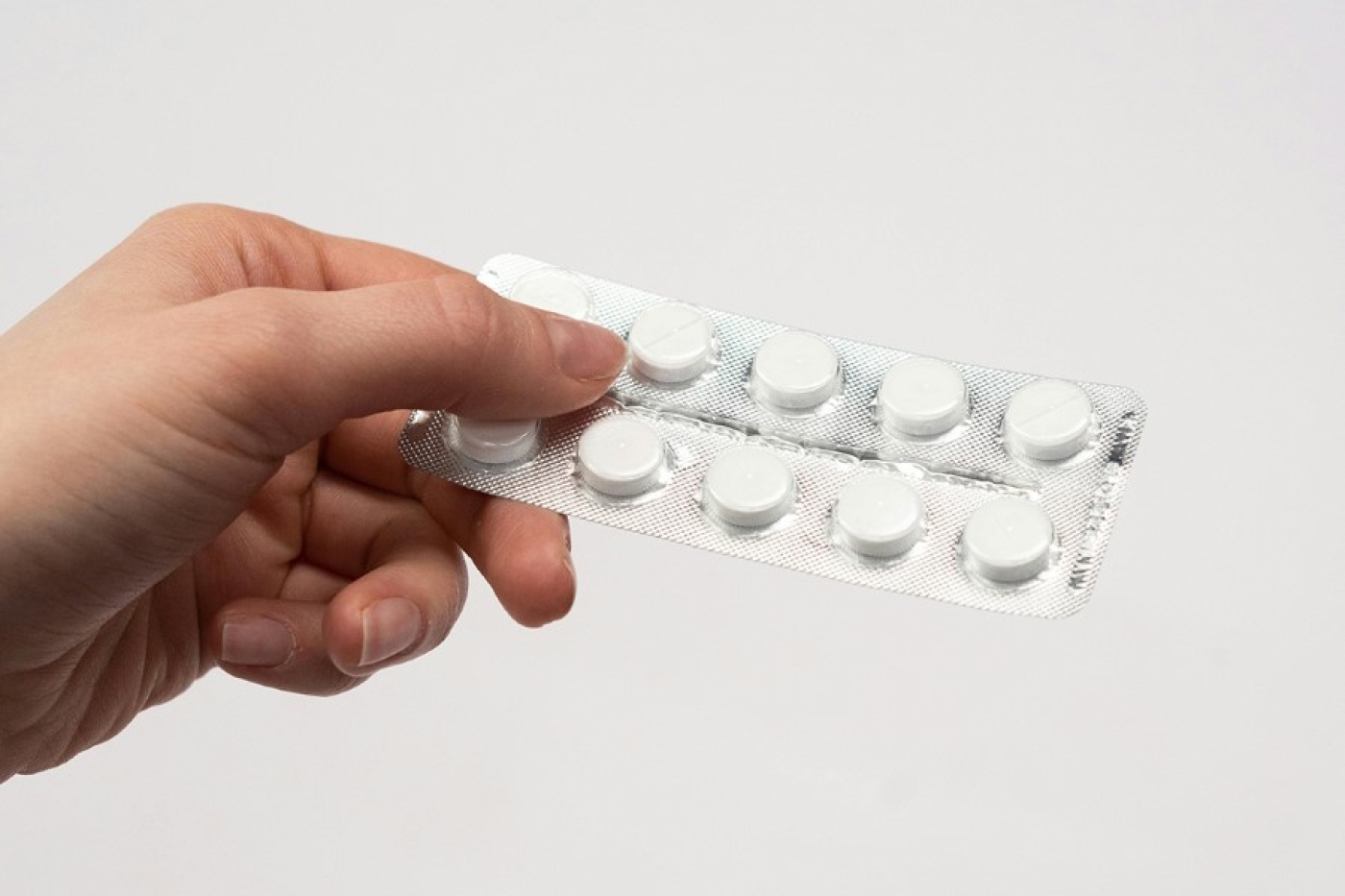 Специалист назвал основные ошибки при приеме обезболивающих