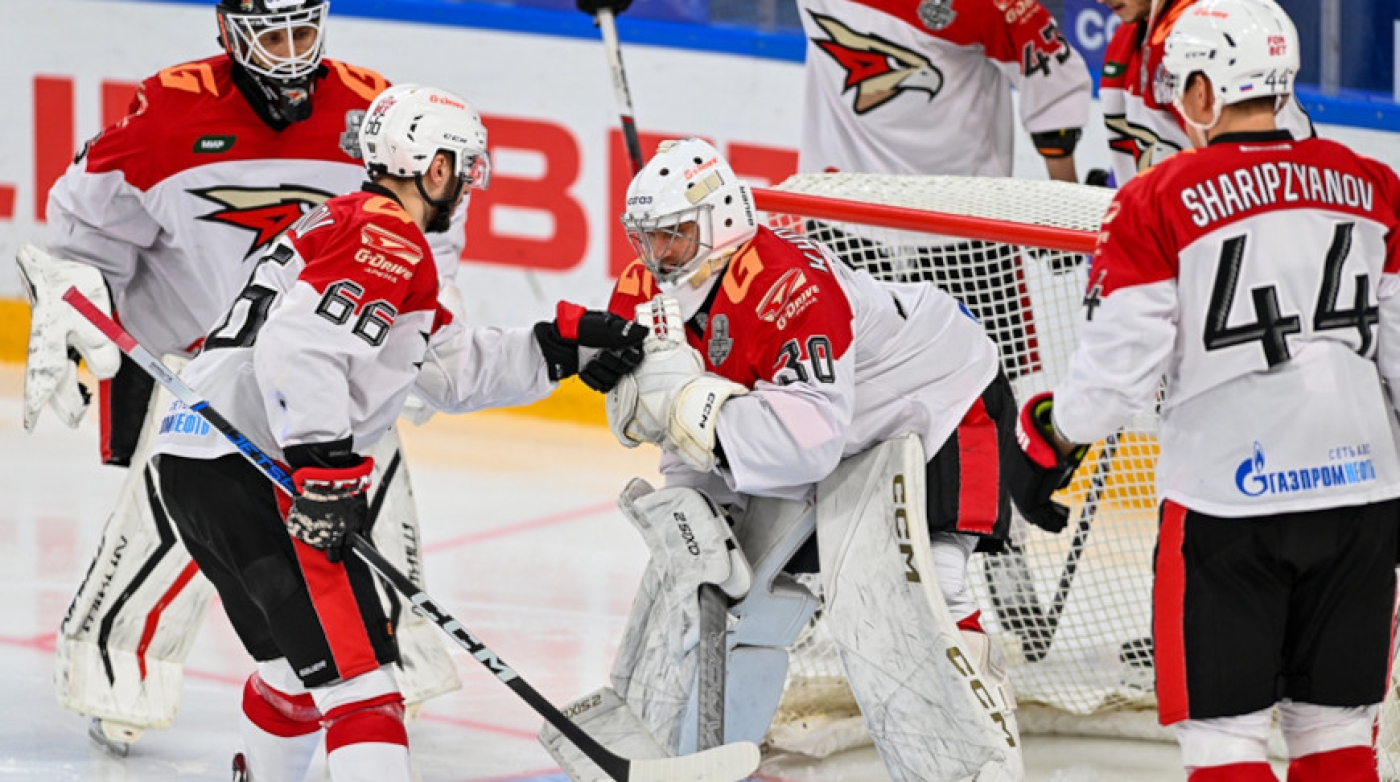 "Авангард" сократил отставание от "Локомотива" в серии второго раунда плей-офф Кубка Гагарина