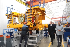 Губернатор Минщины посетил с рабочим визитом БЕЛАЗ