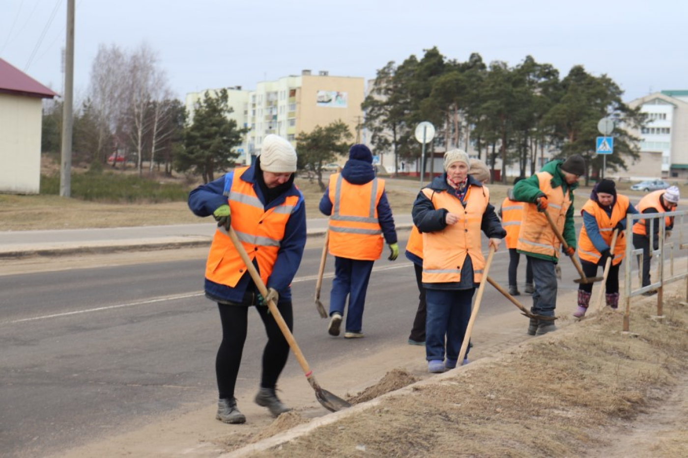 Добраўпарадкаванне дарог і вуліц пасля зімы