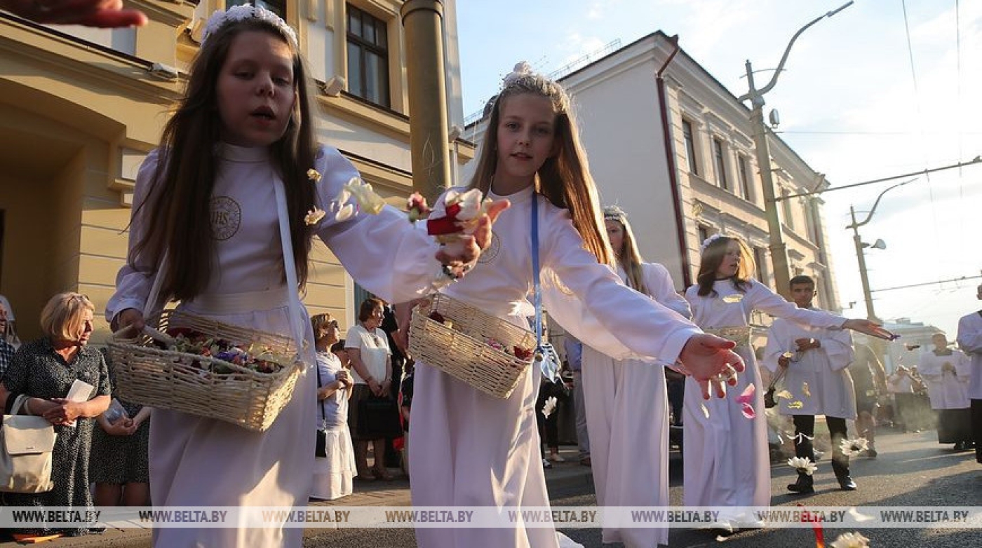 Общегородской Крестный путь пройдет на Золотой Горке в Минске