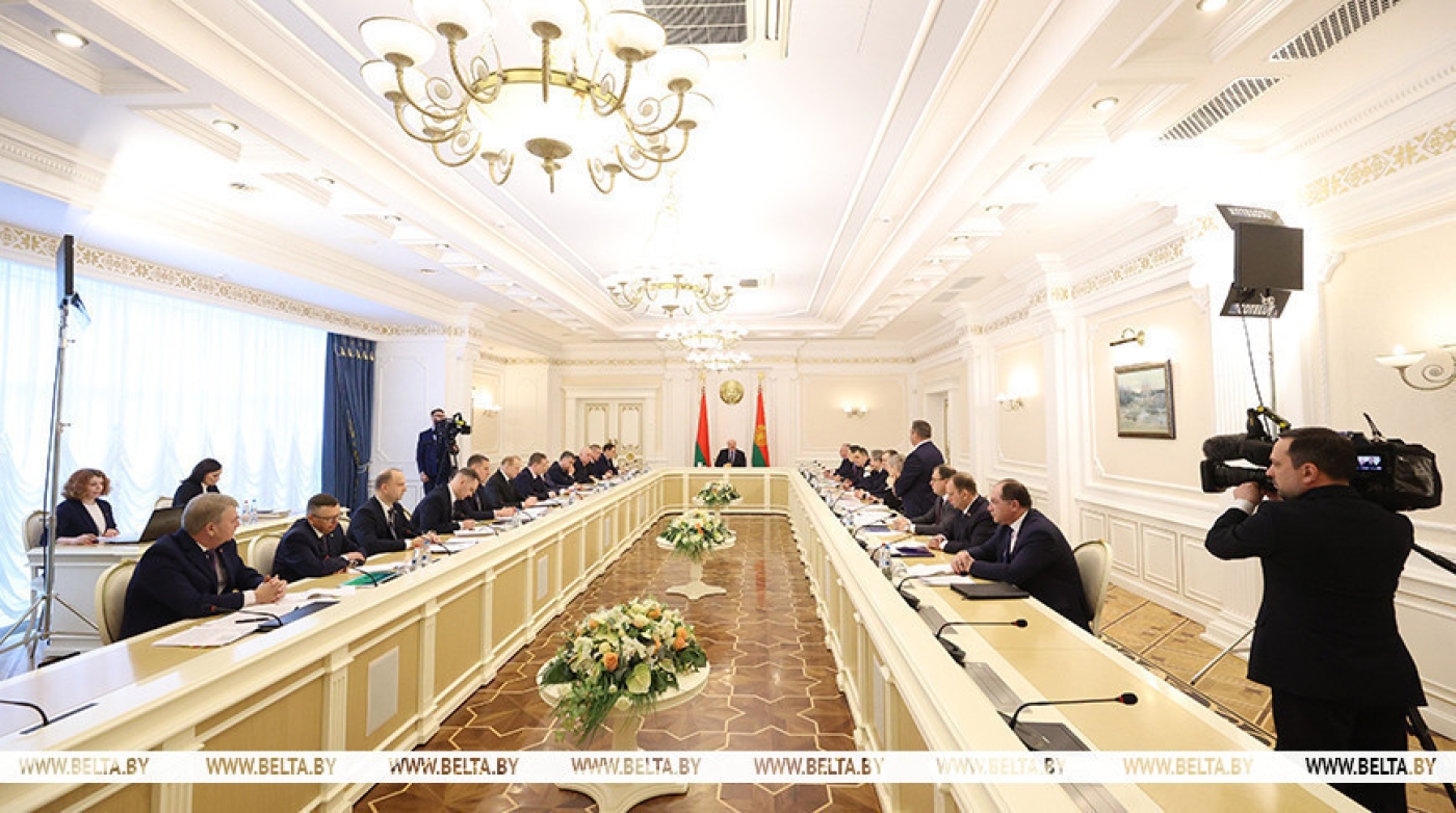 Лукашенко считает недооцененными запасы нефти в Беларуси