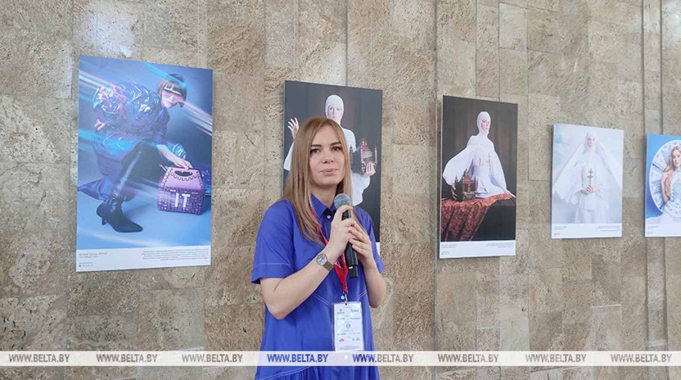 Посвященная Беларуси персональная фотовыставка Dasha Art открылась на "Славянском базаре"