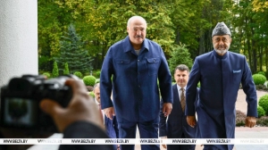 Лидеры Беларуси и Омана продолжили начатое накануне общение в домашней обстановке