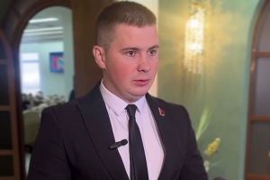 Что думает о развитии страны сын хлебороба, отличный участковый инспектор милиции и молодой папа Максим Кашлачев?