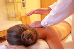 Специалист рассказал, почему перед сеансом массажа нужна консультация врача