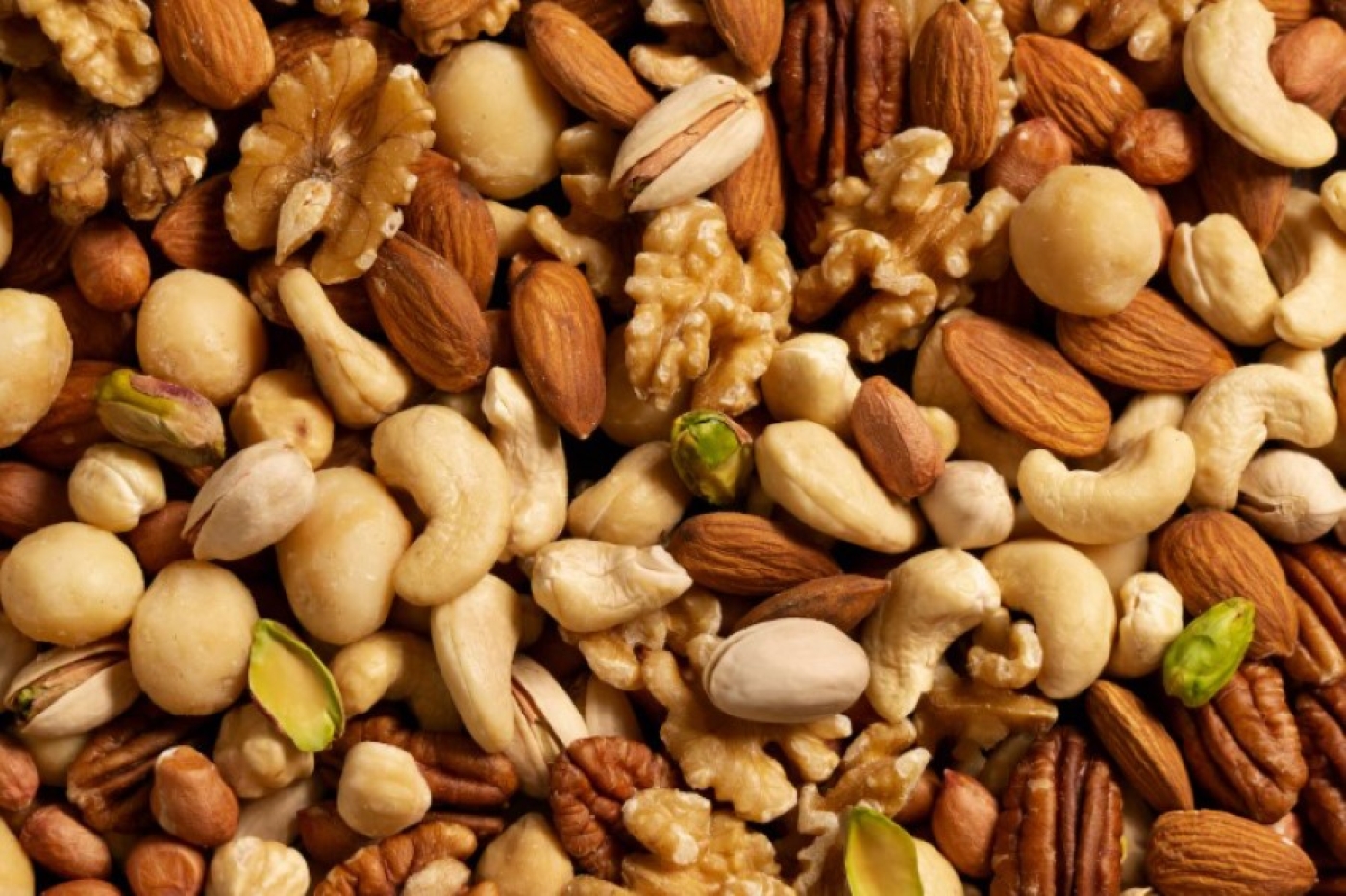 Как правильно есть орехи, чтобы не навредить здоровью: советы нутрициолога