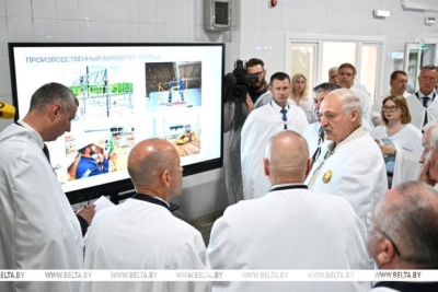 Лукашенко требует углубить переработку молочной сыворотки для получения высокомаржинального продукта