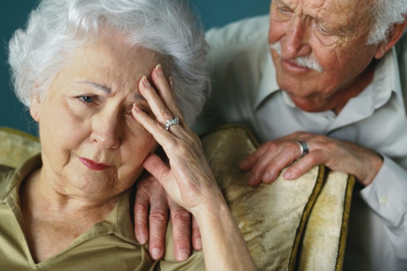 Что не так делают пожилые люди по утрам: ошибки, которые могут привести к проблемам со здоровьем