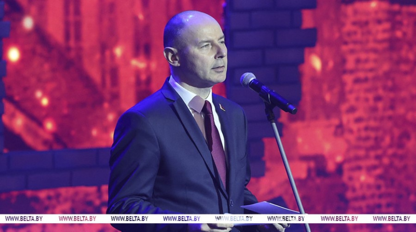 "Прабабушку и бабушку угоняли в Германию, а дед - фронтовик". Кушнаренко рассказал семейную историю Победы