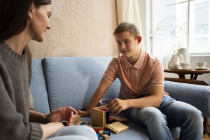 Люди с особенностями психофизического развития могут получать профобразование на дому