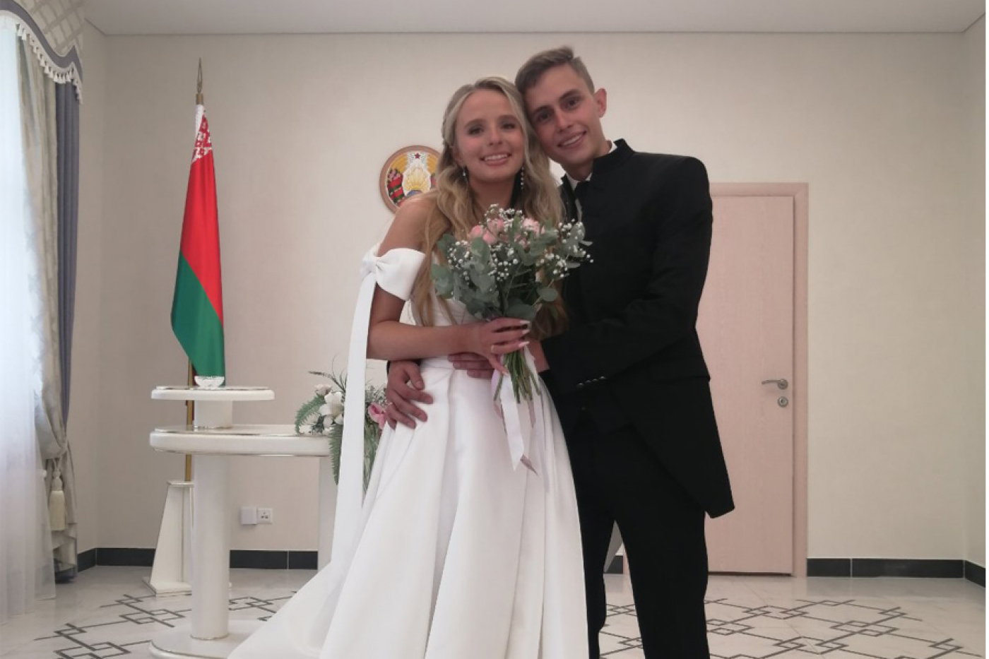 Создали семьи 17 пар!