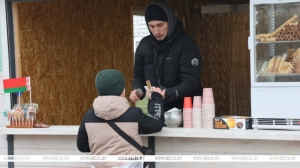 Рождественская ярмарка "Калядны кiрмаш" стартовала в Минске