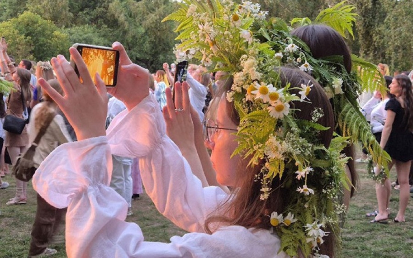 Купальские огни зажглись в Ботаническом саду