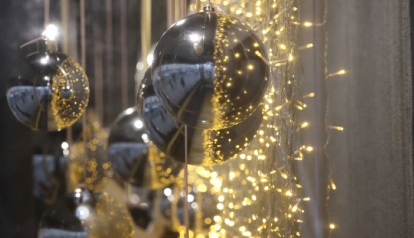 Более 200 некачественных новогодних гирлянд пытались ввезти в Беларусь