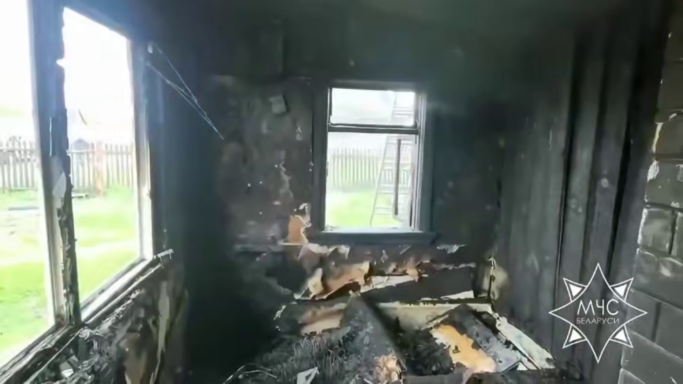 На пожаре в Каменецком районе погибли двое детей