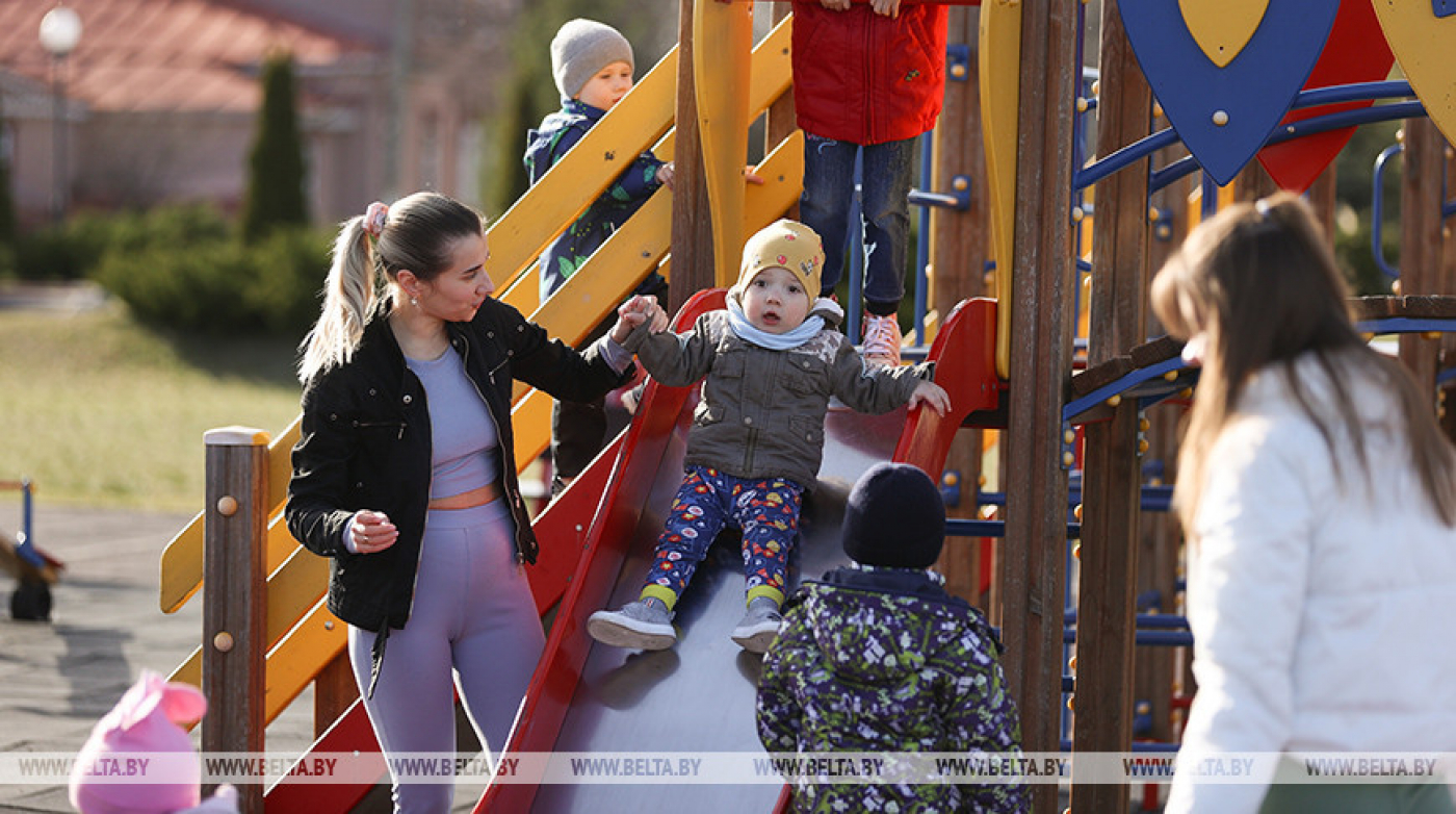 В этом году на соцпособия по поддержке семей выделили почти Br3 млрд