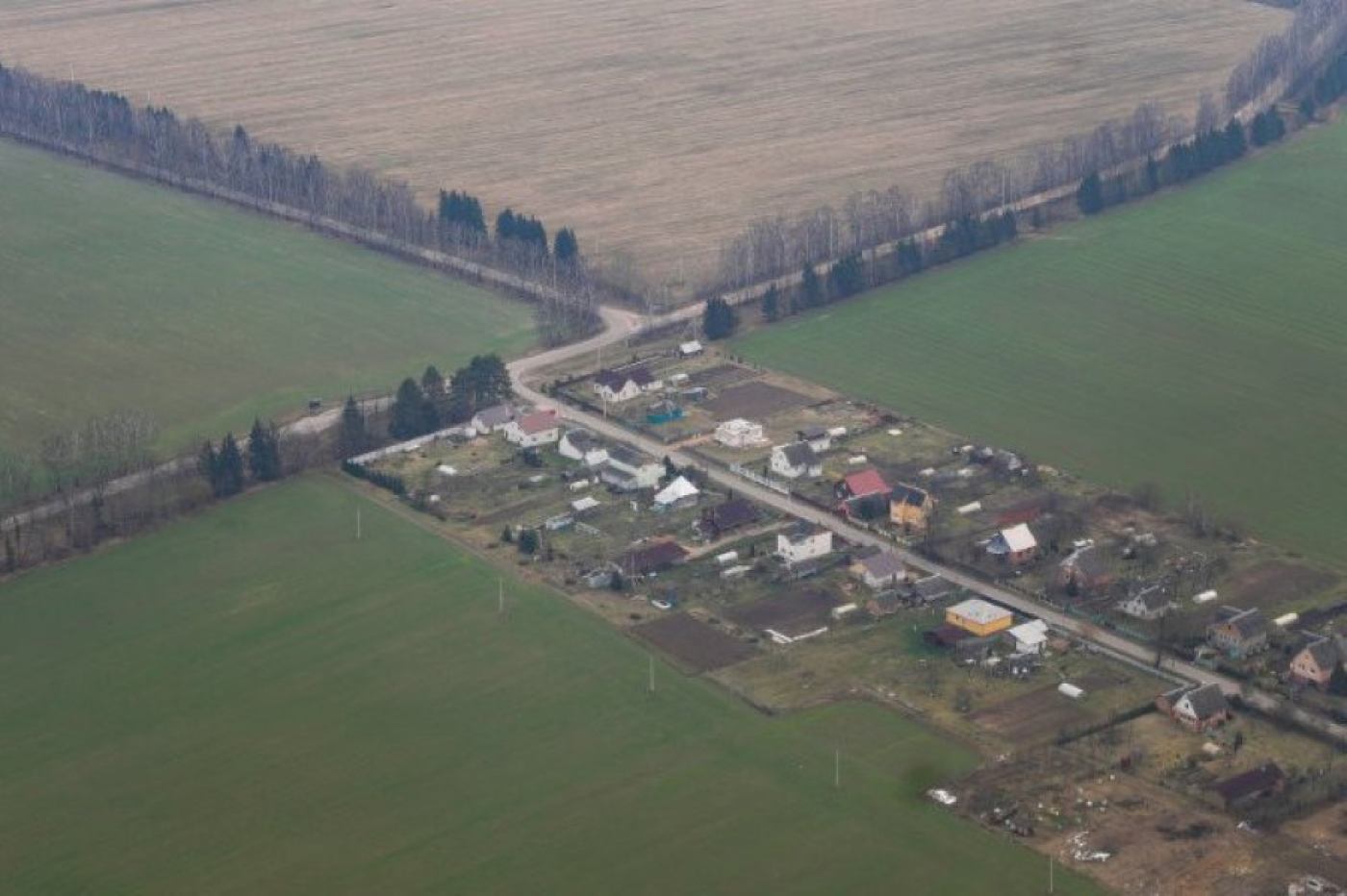 Для каких целей земельный участок может быть предоставлен в частную собственность, пояснили в Госкомимуществе