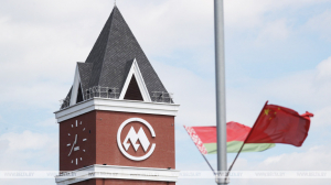 Лукашенко предложил с помощью "Великого камня" объединить промышленную политику Беларуси, России и Китая