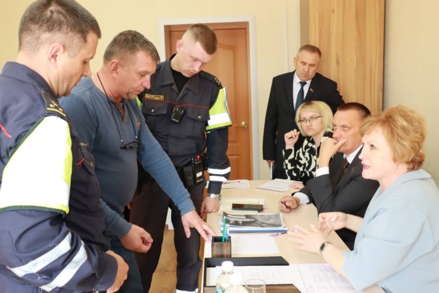 Наталья Якубицкая провела личный приём в Березинском районе: в фокусе внимания дороги, вода и качество товаров