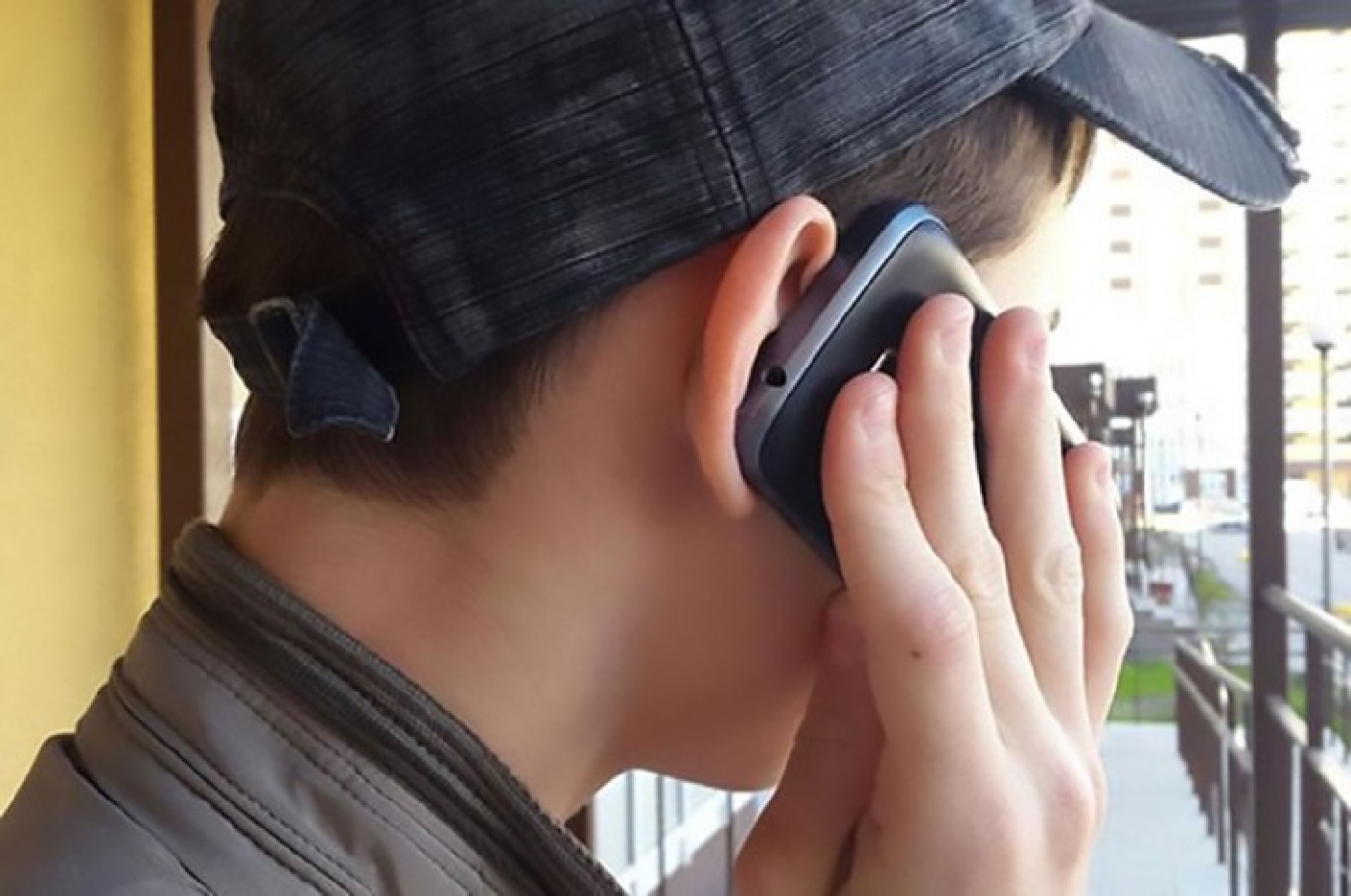 Задержан подросток, который за деньги "минировал" объекты в соседних странах