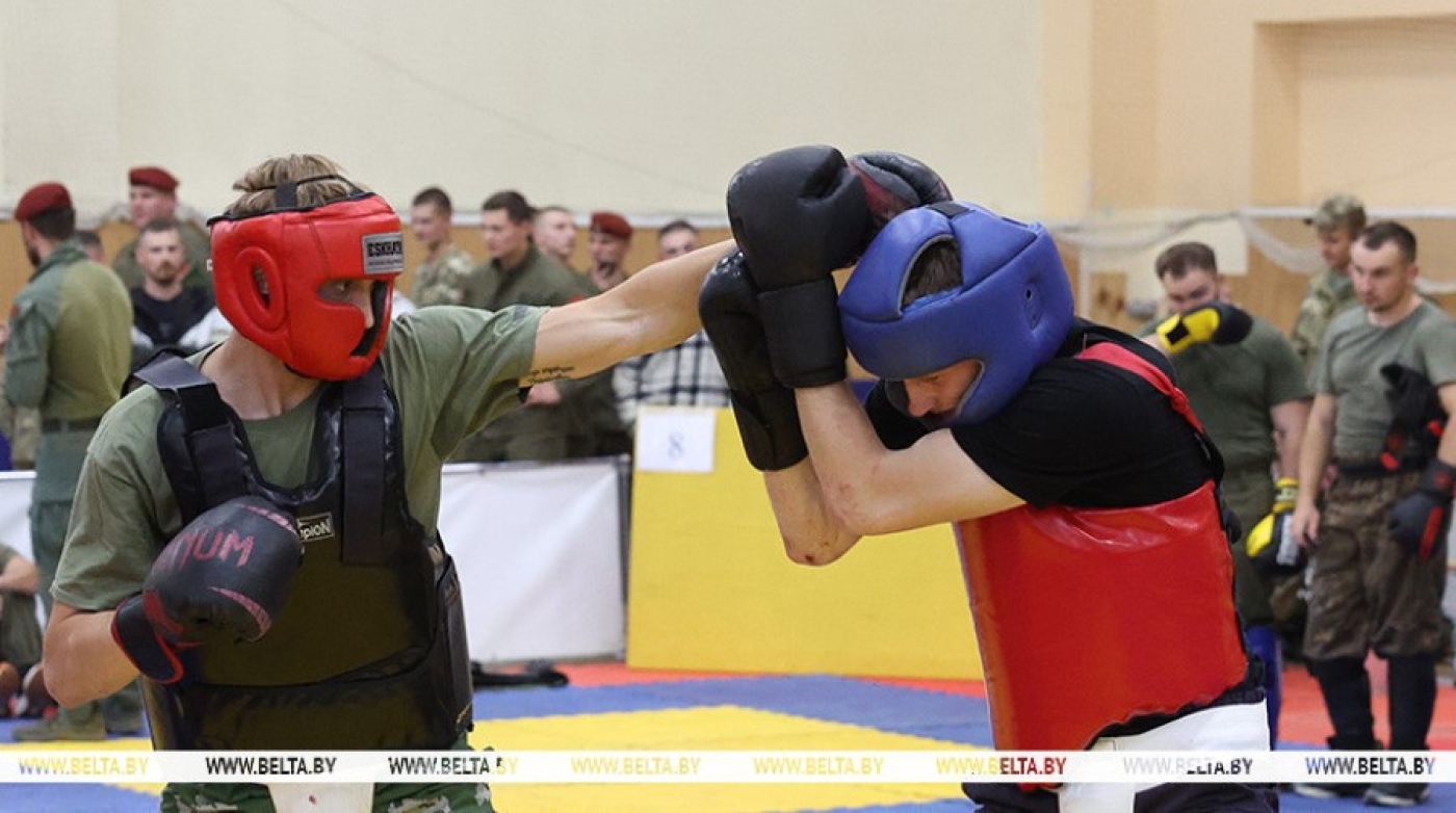 Марш-бросок, стрельба и рукопашный бой. Как проходят испытания на краповый берет