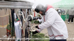Объединяясь за чашкой чая. Ароматно и вкусно встречают гостей фуд-траки на "Марафоне единства" в Бресте