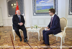 &quot;Вот, где ваше счастье&quot;. Лукашенко советует Евросоюзу дружить с Беларусью и Россией