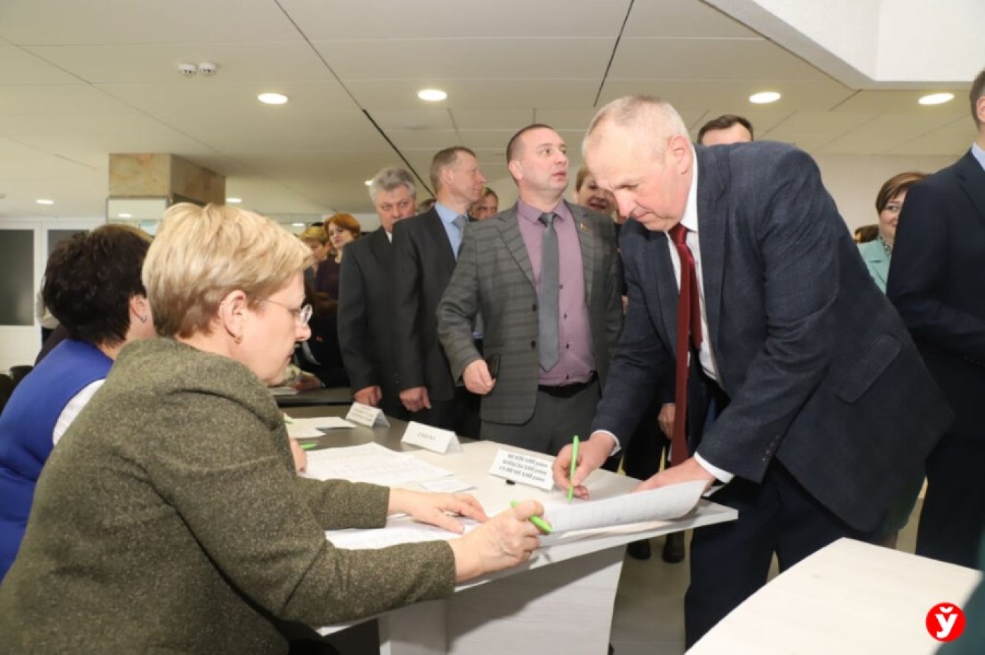 Не принимать мертворожденные законы. В Борисове избрали сенаторов Совета Республики от Минщины