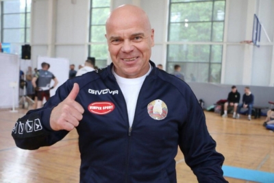 Вопреки годам: Хоронеко снова побил мировой рекорд в белорусском жиме