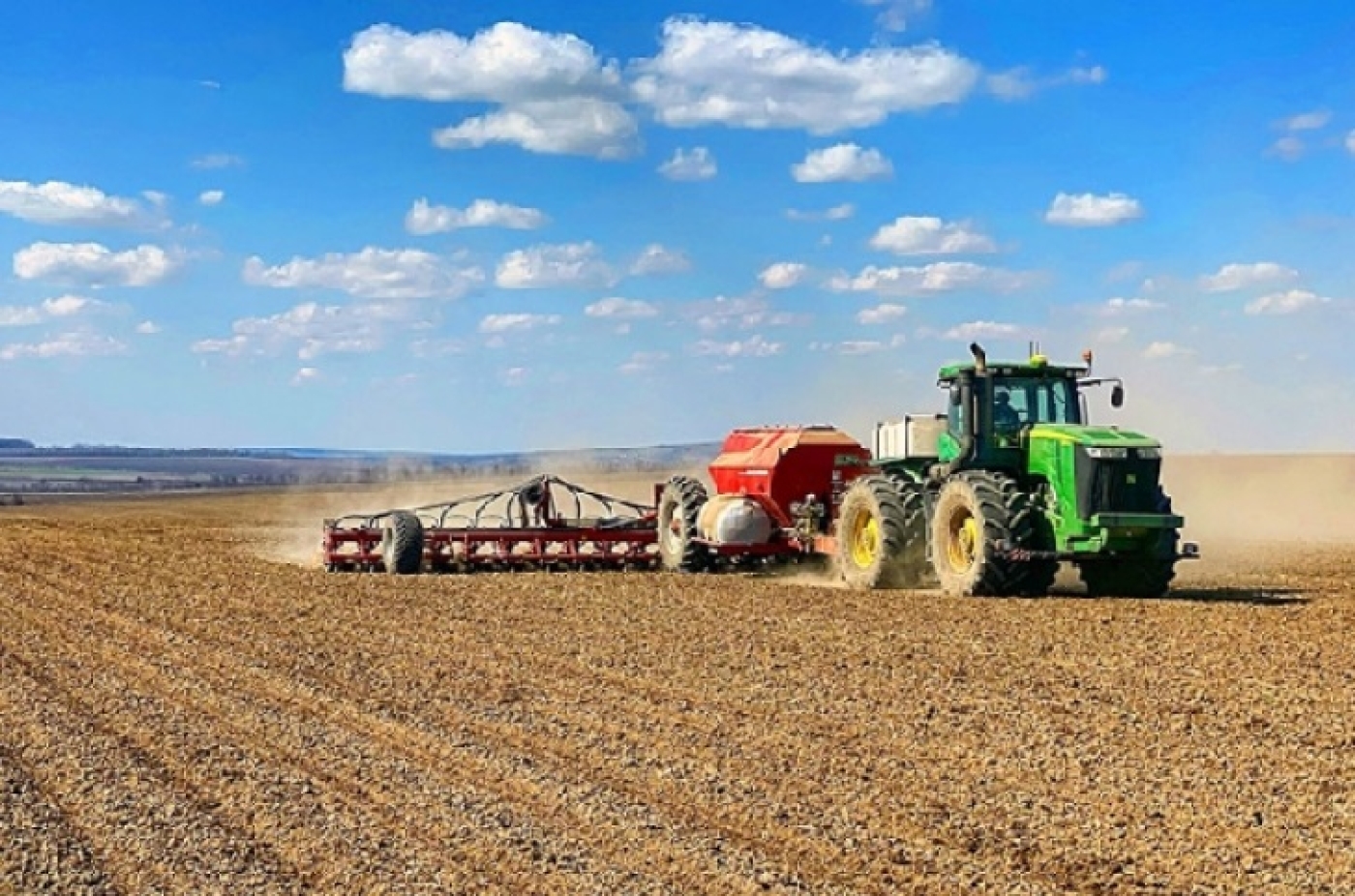 Посевную в Беларуси планируют завершить до 9 мая