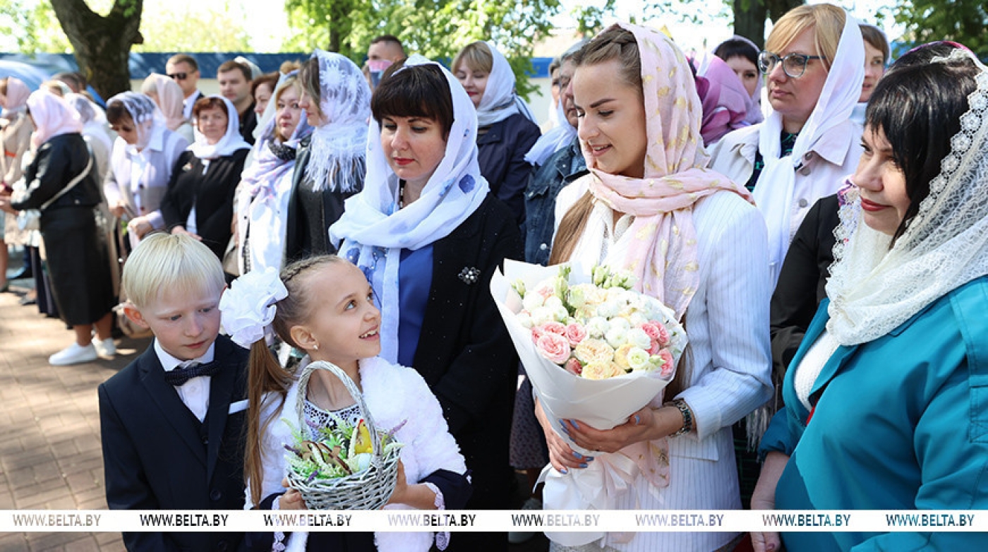 Лукашенко рассказал, почему на Пасху приехал в храм именно вблизи Днепра