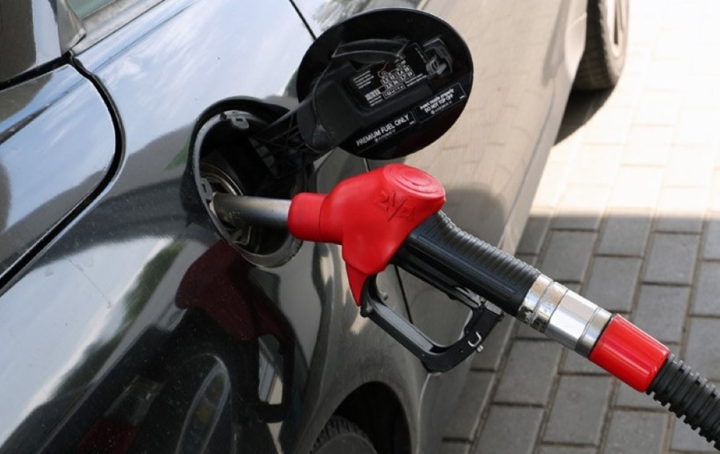 Автомобильное топливо в Беларуси подорожает на 2 копейки с 29 марта