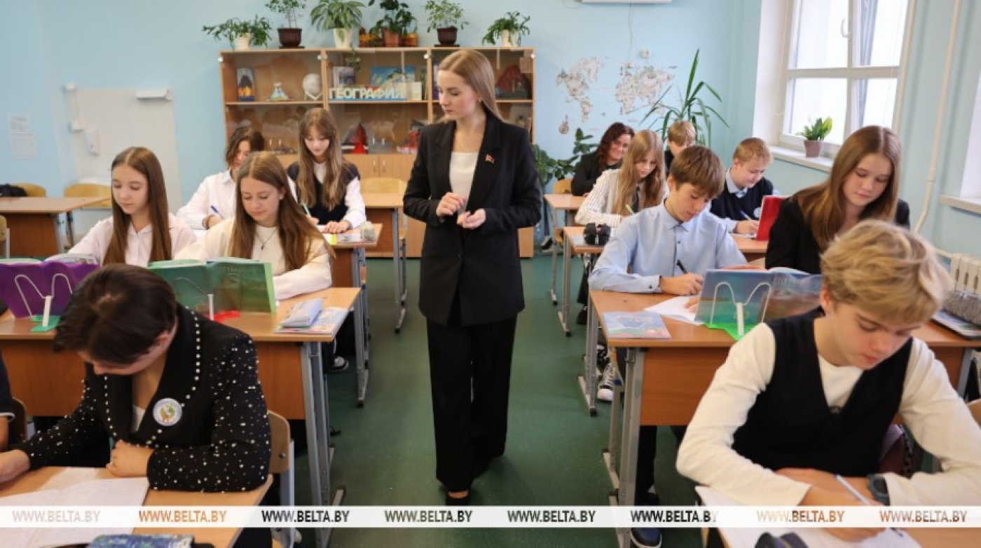 Лукашенко: роль учителя в эпоху стремительного инновационного развития велика как никогда