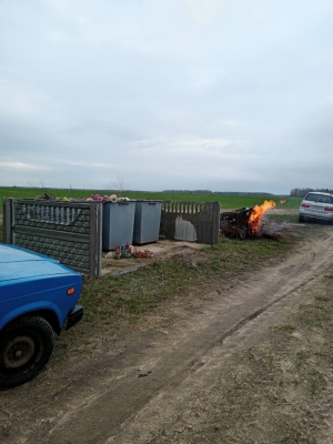 Своим примером и с привлечением сельчан