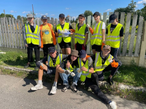 Студенческий экологический отряд сегодня приступил к работе и будет трудиться в черте города