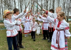 У Новiнскiм СДК праходзiў народны абрад "Вербнiца"