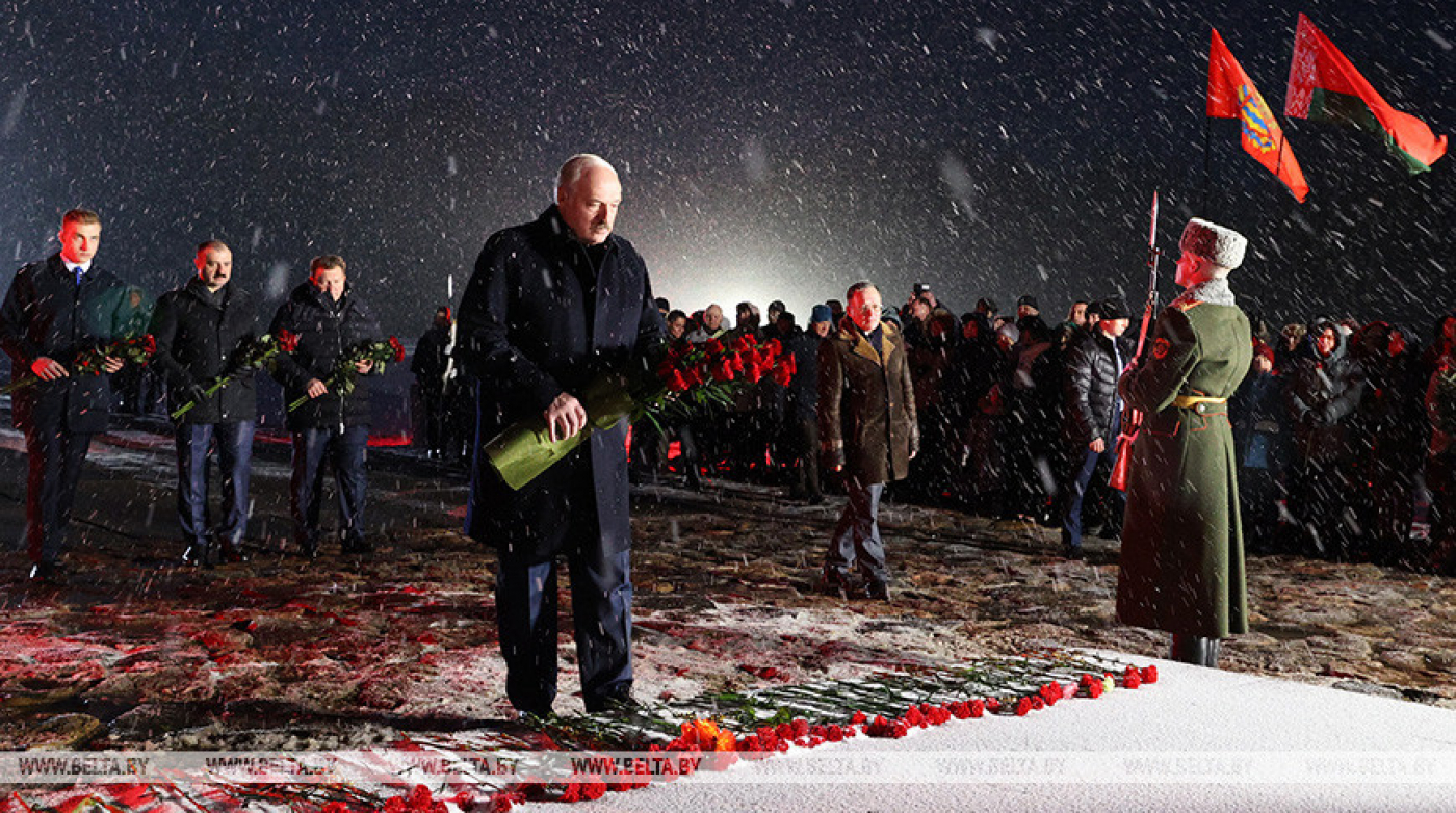 Как Хатынь стала символом скорби и почему у Лукашенко особое отношение к таким знаковым местам
